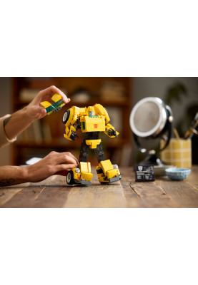 LEGO Конструктор Icons Трансформери. Бамблбі