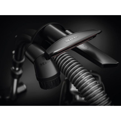 Miele Пилосос контейнерний, 890Вт, сухе прибирання, конт пилок -1л, чорний Miele Пилосос контейнерний, 890Вт, сухе прибирання, конт пилок -1л, чорний