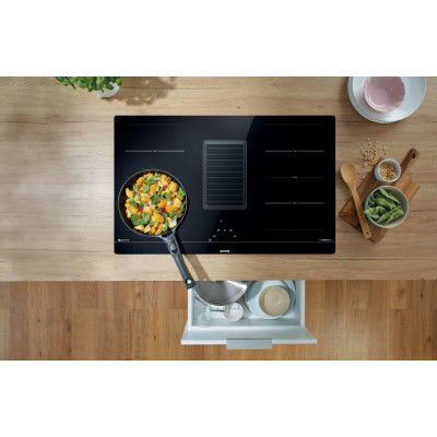 Gorenje Варильна поверхня індукційна, 83см, розширена зона, вбудована витяжка, 620м.куб/год, чорний Gorenje Варильна поверхня індукційна, 83см, розширена зона, вбудована витяжка, 620м.куб/год, чорний