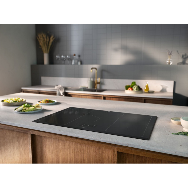 Electrolux Варильна поверхня індукційна, 80см, розширена зона, датчик кипіння, датчик смаження, сенсорний дисплей, Hob2Hood, чорний