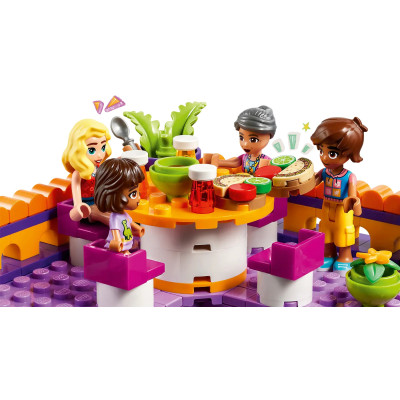 LEGO Конструктор Friends Хартлейк-Сіті. Громадська кухня