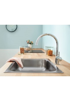 Grohe Змішувач для кухні BauClassic, довж.виливу - 223мм, поворотний, 1важіль, хром