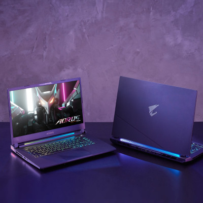 Gigabyte Ноутбук AORUS 15.6 QHD 165Hz/Intel i7-13700H/16/1TB/NVD4070-8/DOS