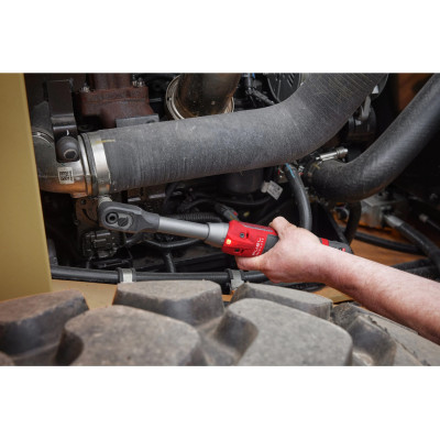 Milwaukee Гайковерт ударний кутовий акумуляторний Milwaukee M12 FUEL 12В 81Нм 350об/хв +набір приладдя 1.2кг без АКБ та ЗП