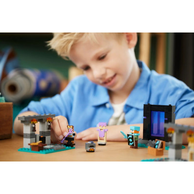 LEGO Конструктор Minecraft Зброярня