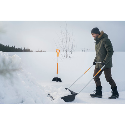 Fiskars Скріпер для снігу SnowXpert