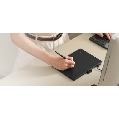 Huion Графічний планшет 6.3"x3,9" Inspiroy Frego S, BT, USB-C, чорний Huion Графічний планшет 6.3"x3,9" Inspiroy Frego S, BT, USB-C, чорний