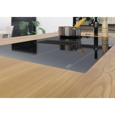 Gorenje Варильна поверхня індукційна, 83см, розширена зона, вбудована витяжка, 620м.куб/год, чорний Gorenje Варильна поверхня індукційна, 83см, розширена зона, вбудована витяжка, 620м.куб/год, чорний