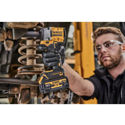 DeWALT Гайковерт ударний акумуляторний DeWALT XR Li-Ion 18В 610Нм 1400-2500об/хв 3550уд/хв 1/2" кейс TSTAK 1.1кг без АКБ та ЗП