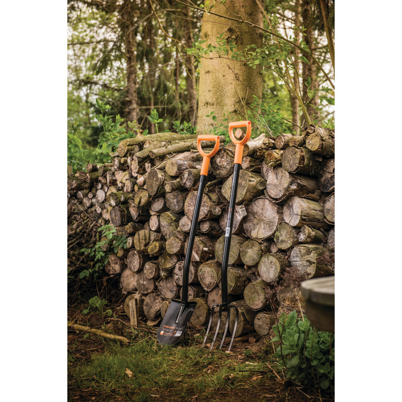 Fiskars Вила Solid 122см, 2100г
