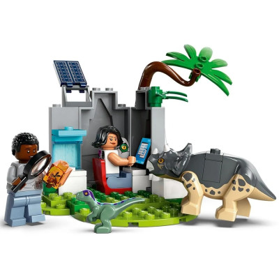 LEGO Конструктор Jurassic World Центр порятунку малюків динозаврів