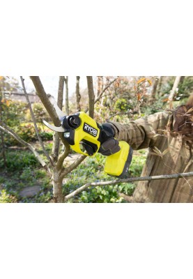 Ryobi Секатор акумуляторний ONE+ HP RY18SCXA-120T 18В акб 1х2А·рік ЗП d різа 28мм 0.83кг кейс