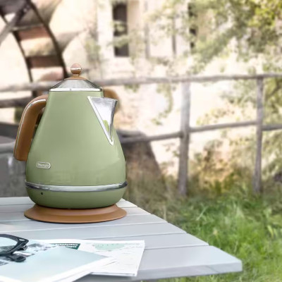 Delonghi Електрочайник Icona Vintage, 1.7л, нержавіюча сталь, оливковий
