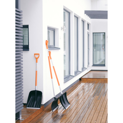 Fiskars Скріпер для снігу SnowXpert