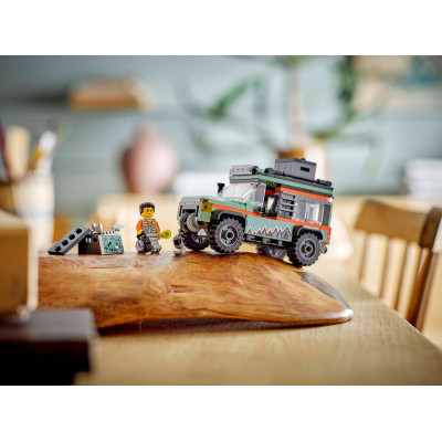 LEGO Конструктор LEGO City Позашляхова гірська вантажівка 4x4 LEGO Конструктор LEGO City Позашляхова гірська вантажівка 4x4
