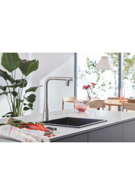 Grohe Змішувач для кухні Scala, довж.виливу - 200мм, поворотний, витяжний, вентиль + кнопка, супер сталь