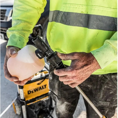 DeWALT Мінімийка високого тиску акумуляторна XR 2х18 В 165бар 300л/год шланг 6м 10.9кг без АКБ та ЗП