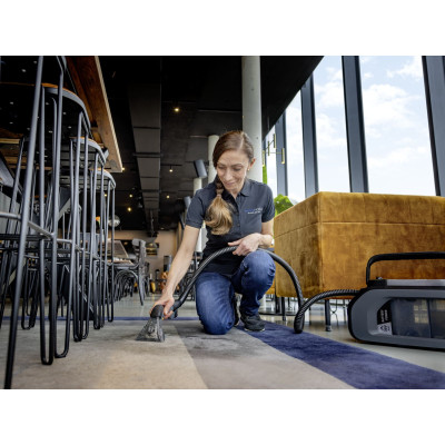Karcher Пилосос професійний акумуляторний Karcher Puzzi 2/1 Bp 36Вт 16кПа контейнер 1.7/2.9л вологе/сухе прибирання 3.74кг Karcher Пилосос професійний акумуляторний Karcher Puzzi 2/1 Bp 36Вт 16кПа контейнер 1.7/2.9л вологе/сухе прибирання 3.74кг