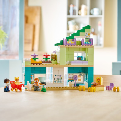 LEGO Конструктор LEGO DUPLO Town Сучасний родинний будинок із фігурками