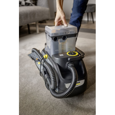 Karcher Пилосос професійний акумуляторний Karcher Puzzi 2/1 Bp 36Вт 16кПа контейнер 1.7/2.9л вологе/сухе прибирання 3.74кг Karcher Пилосос професійний акумуляторний Karcher Puzzi 2/1 Bp 36Вт 16кПа контейнер 1.7/2.9л вологе/сухе прибирання 3.74кг
