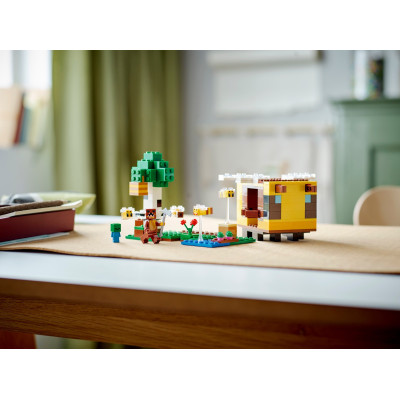 LEGO Конструктор Minecraft Бджолиний будиночок