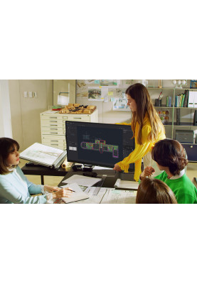 LG Монітор 31.5" 32UN880-B 2xHDMI, DP, USB-C, MM, IPS, 3840x2160, 95%DCI-P3, Pivot, HDR10
