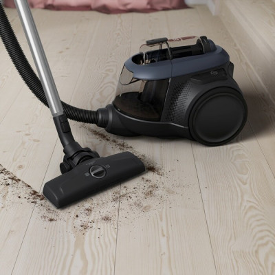 Electrolux Пилосос контейнерний, 700Вт, конт пил -1.6л, HEPA12, 4 насадки, синій