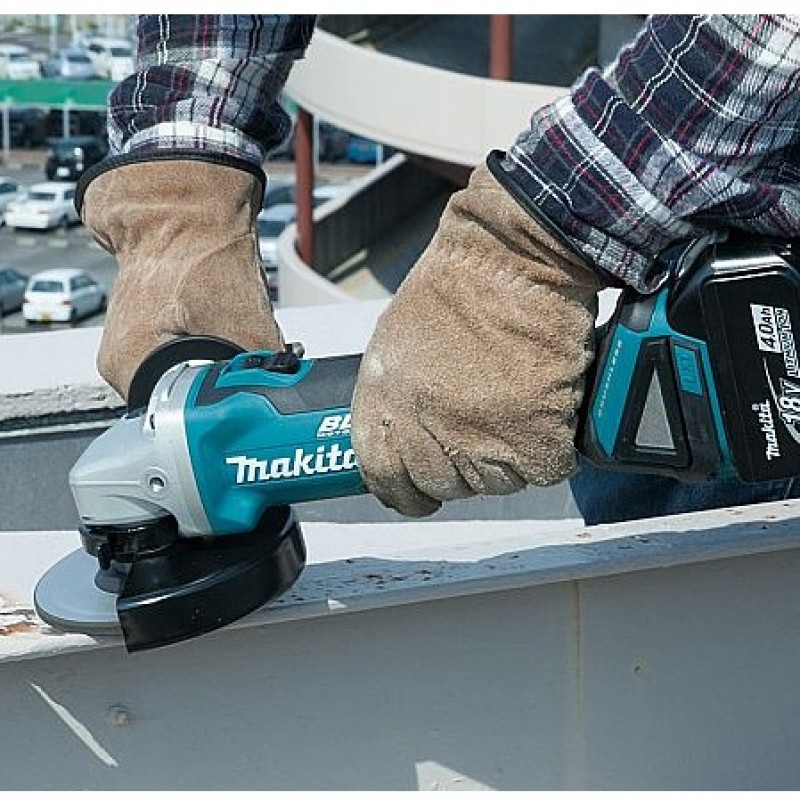 Makita DGA452RFE угловая