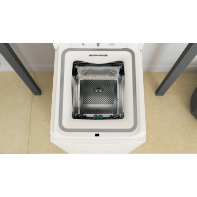 Whirlpool Пральна машина вертикальна, 6кг, 1200, B, 60см, дисплей, інвертор, білий Whirlpool Пральна машина вертикальна, 6кг, 1200, B, 60см, дисплей, інвертор, білий