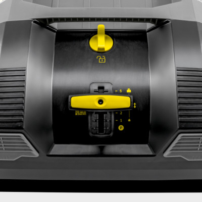 Karcher Підмітальна машина професійна KM 70/20 C 2SB ручна захоплення 98см контейнер 45л 22кг