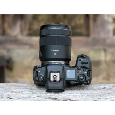 Canon RF 85mm f/2.0 MACRO IS STM