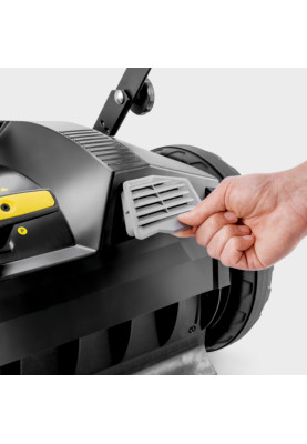 Karcher Підмітальна машина професійна KM 70/20 C 2SB ручна захоплення 98см контейнер 45л 22кг
