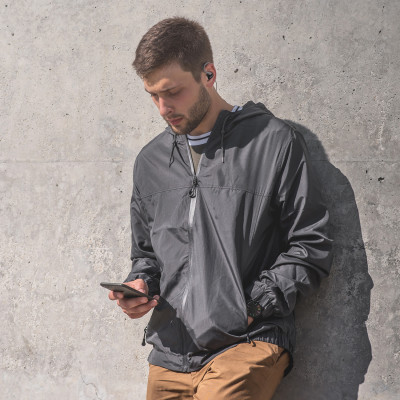 Koss BT232i In-Ear Clip Wireless Mic Koss BT232i In-Ear Clip Wireless Mic