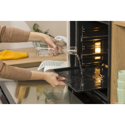 Gorenje Духовий шафа електричний, 77л, A+, пара, дисплей, IconTouch, чорний