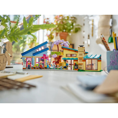 LEGO Конструктор Friends Родинні будинки Оллі й Пейслі