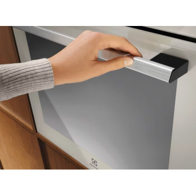 Electrolux Духовий шафа Electrolux електричний, 72л, A+, дисплей, конвекція, телескопічні напрямні, шампань