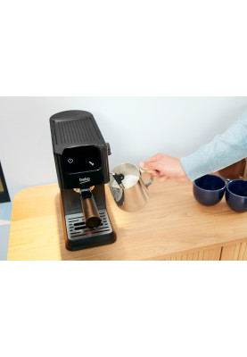 Beko Кофеварка Beko ріжкова 1.1л, мелена, ручний капучинатор, підігрів чашок, авторецептів - 2, дисплей, чорний