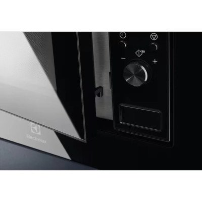 Electrolux Мікрохвильова піч Electrolux вбудована, 20л, електрон. керування, 700Вт, дисплей, чорний Electrolux Мікрохвильова піч Electrolux вбудована, 20л, електрон. керування, 700Вт, дисплей, чорний