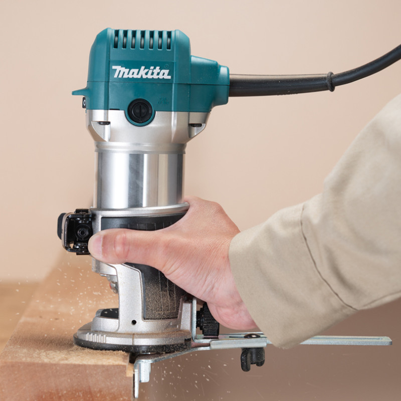 Makita Фрезер RT0702CX2 710ВТ цанга 6 та 8мм 10000-34000об·хв 1.8кг