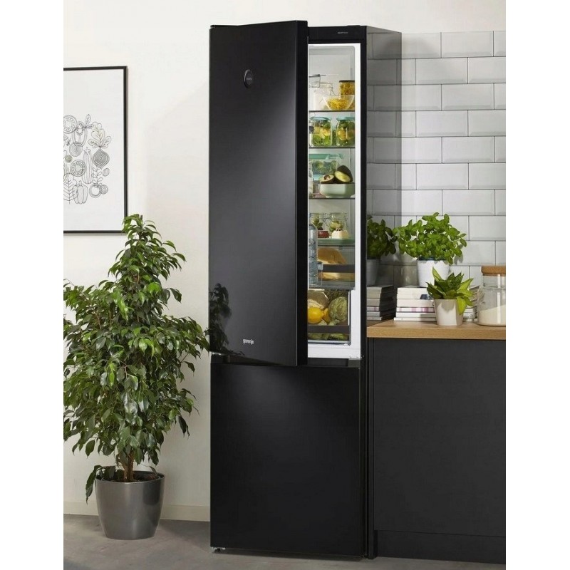 Gorenje Холодильник з нижн. мороз. камерою, 200х60х60см, 2 двері, 235(96)л, А++, NF+, Зона св-ті, Внутр. Диспл, чорний