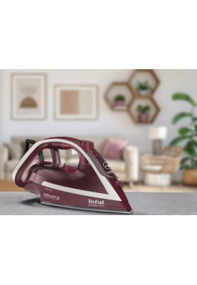 Tefal Праска Ultragliss Plus, 2800Вт, 270мл, паровий удар -260гр, постійна пара - 50гр, керам. підошва, бордовий