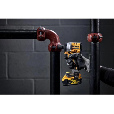 DeWALT Гайковерт ударний акумуляторний DeWALT XR Li-Ion 18В 610Нм 1400-2500об/хв 3550уд/хв 1/2" кейс TSTAK 1.1кг без АКБ та ЗП
