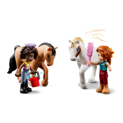 LEGO Конструктор Friends Стайня Отом