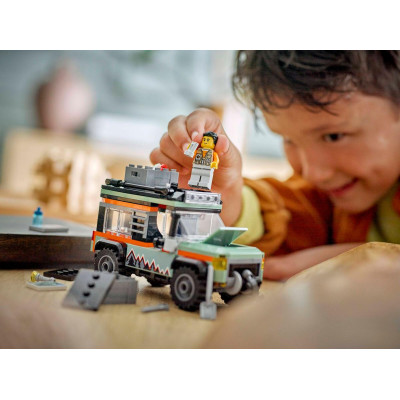 LEGO Конструктор LEGO City Позашляхова гірська вантажівка 4x4 LEGO Конструктор LEGO City Позашляхова гірська вантажівка 4x4