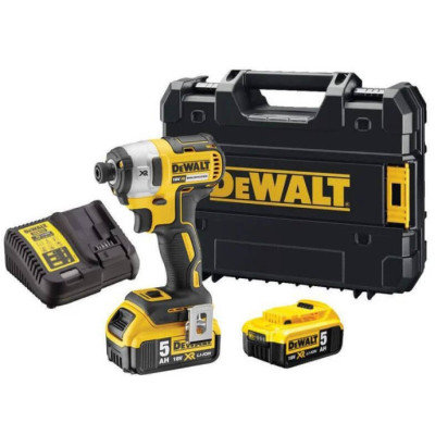 DeWALT Шурупокрут ударний акумуляторний  XR Li-Ion 18В акб 2х5А·год 205Нм 3250об/хв 3800уд/хв кейс, ЗП 1.3кг