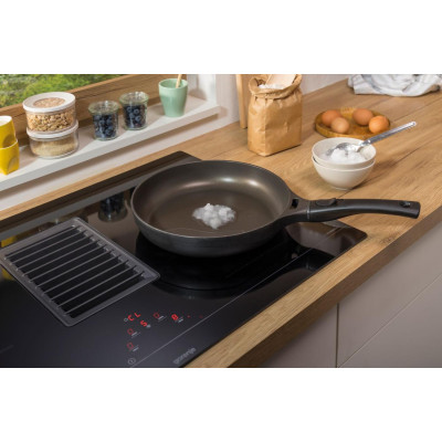 Gorenje Варильна поверхня індукційна, 83см, розширена зона, вбудована витяжка, 620м.куб/год, чорний Gorenje Варильна поверхня індукційна, 83см, розширена зона, вбудована витяжка, 620м.куб/год, чорний