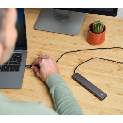 Trust USB-хаб DALYX 7-IN-1 USB-A 3.2 ALUMINIUM Trust USB-хаб DALYX 7-IN-1 USB-A 3.2 ALUMINIUM