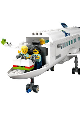 LEGO Конструктор City Пасажирський літак