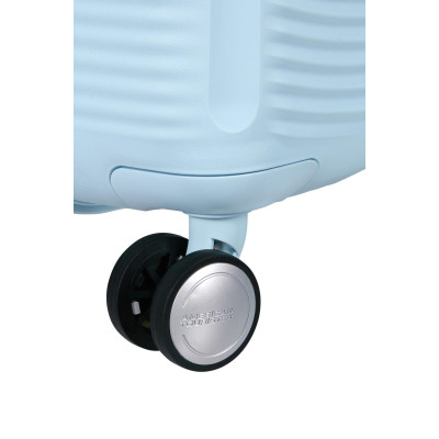 American Tourister Валіза American Tourister, Soundbox, поліпропілен, середня, 67см, 71.5/81л, TSA, 4 колеса, EXP, пастельно-блакитний