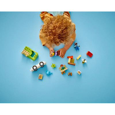 LEGO Конструктор DUPLO Town Уход за пчелами та ульями